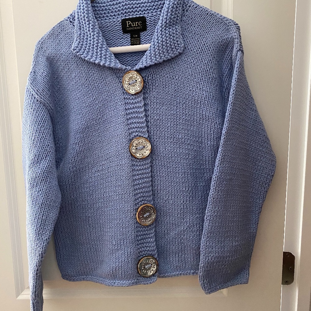 BEAUTIFUL KNIT SWEATER